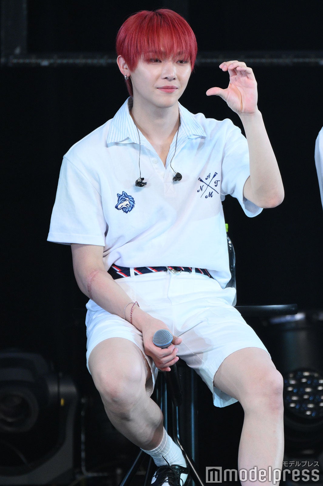 LUNEとハートを作るNICHOLAS（ニコラス）（C）モデルプレス