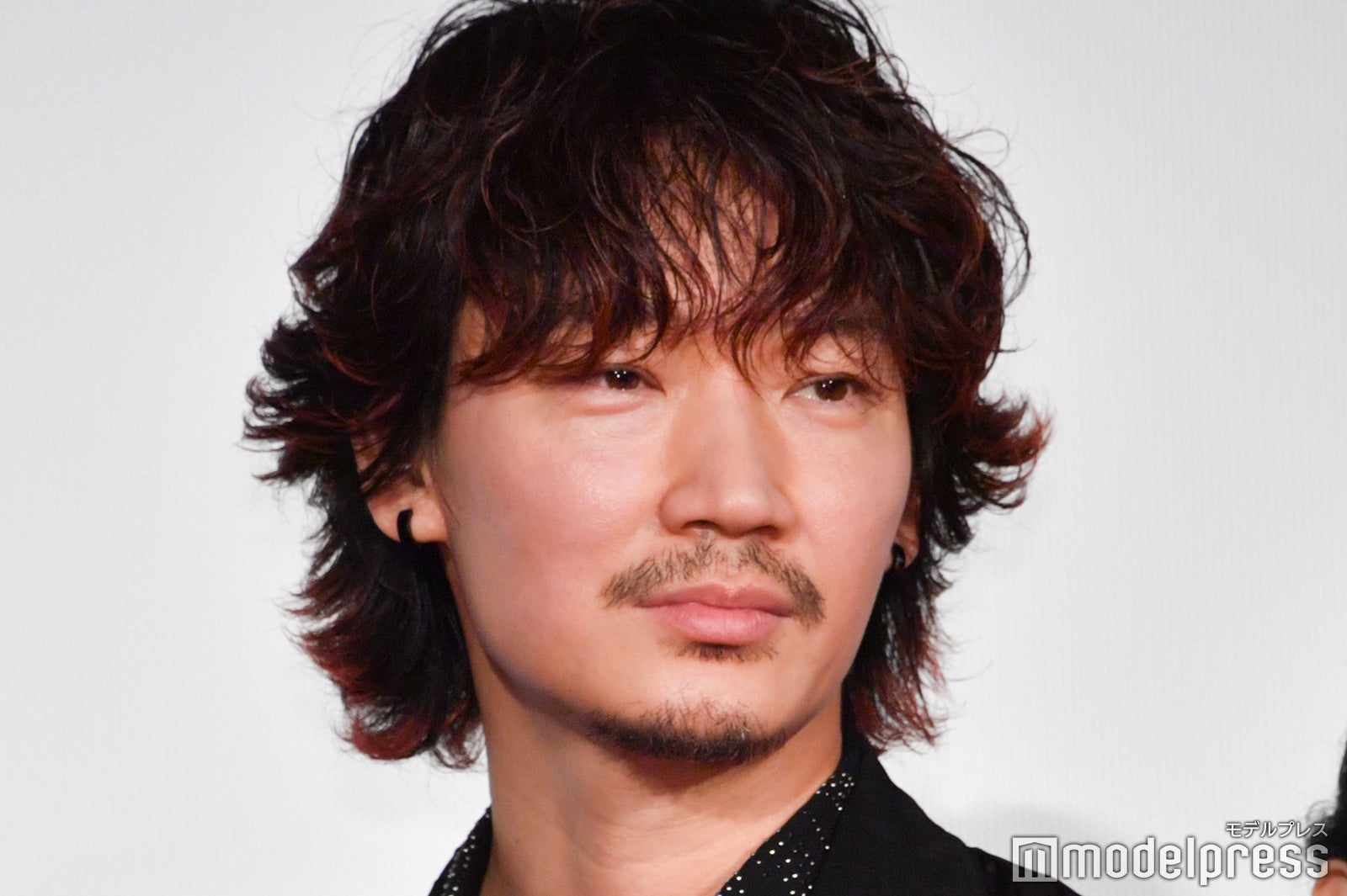 綾野剛（C）モデルプレス