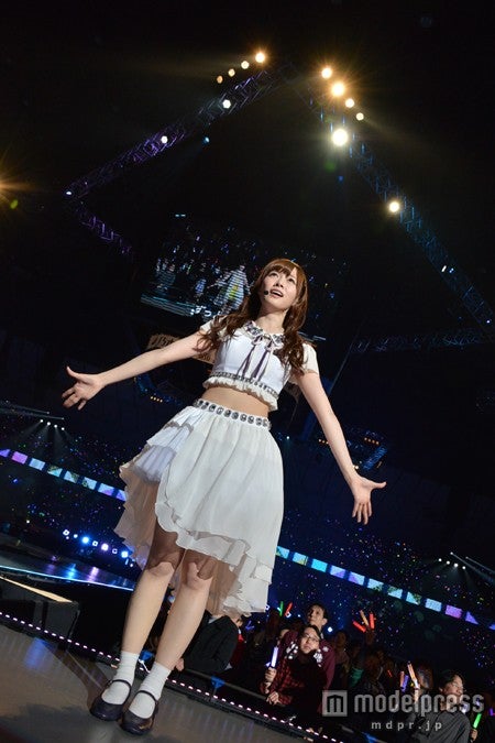 白石麻衣／「乃木坂46 2ND YEAR BIRTHDAY LIVE」より