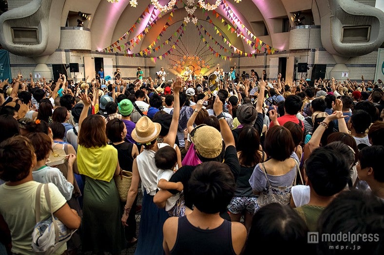 カップルも家族連れも楽しめる来場（過去開催時の様子）／画像提供：OCEAN PEOPLES’15