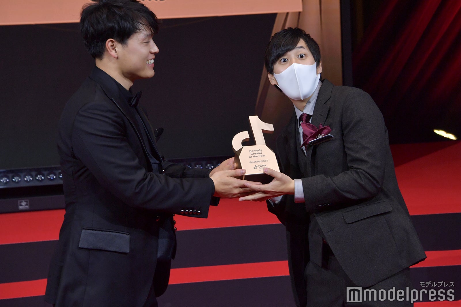 バヤシ、そば湯（C）モデルプレス