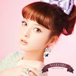 佐々木希1stアルバム「NOZOMI COLLECTION」(2012年4月18日発売)