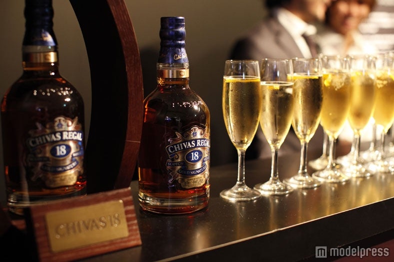 「Vivienne Westwood Shoes, An Exhibition 1973‐2012」