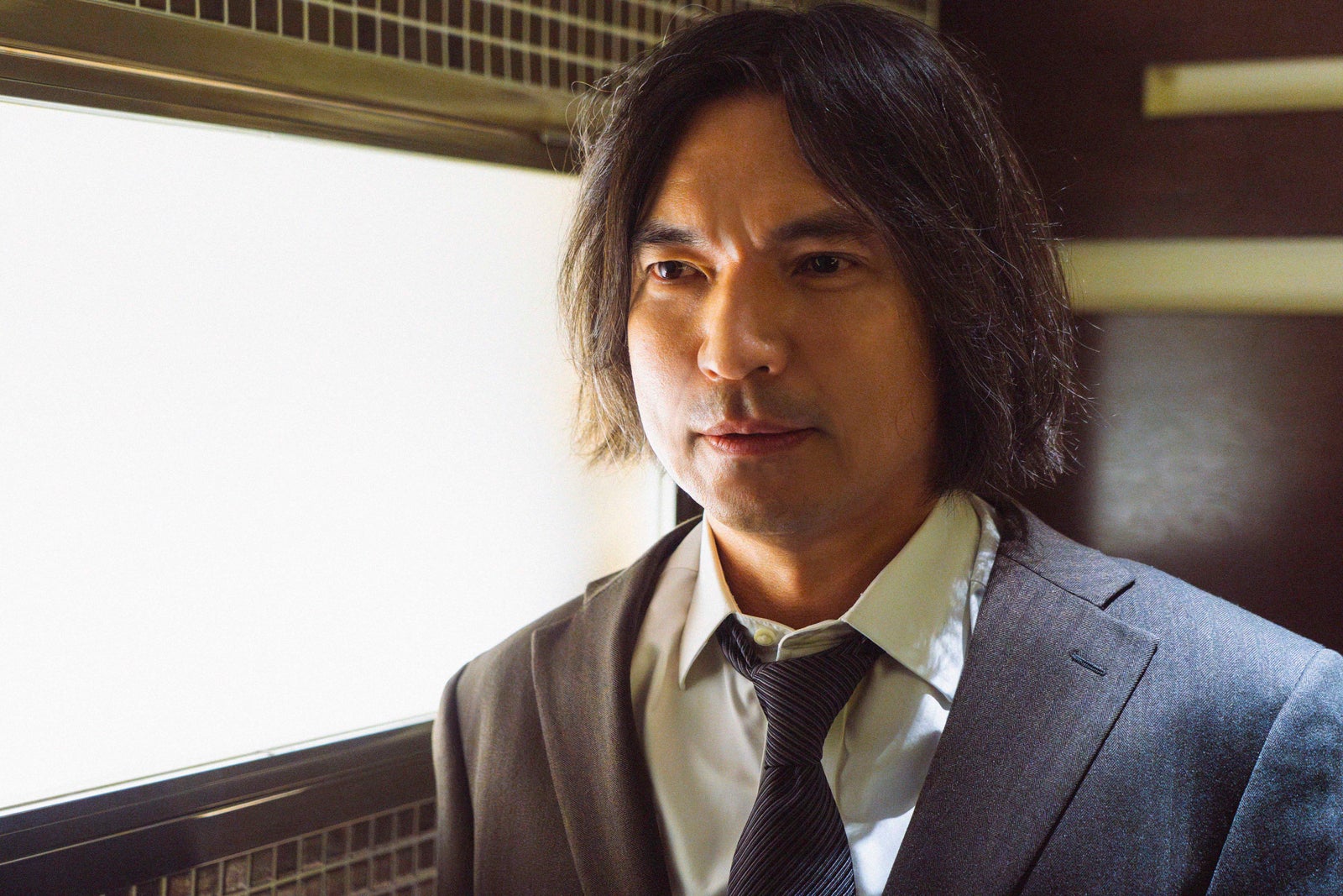 ふかわりょう「アポロの歌」第1話（C）「アポロの歌」製作委員会・MBS