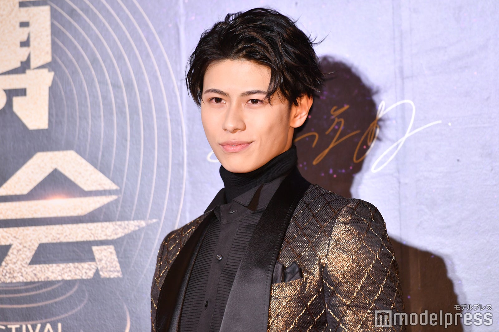 （C）モデルプレス