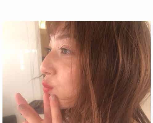 佐々木希、“どアップ”ショットに「近すぎてドキドキ」「肌キレイすぎ」とファン興奮