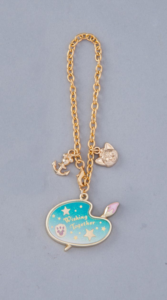 ウィッシングチャーム1600円(C)Disney