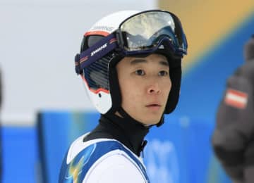 ノルディック複合 山本涼太は15位 前半のジャンプで1位も距離で順位を落とす「難しい展開でした。悔しいですね」