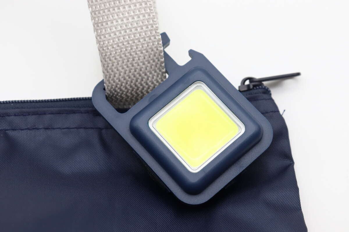 充電式COBライト　ブルー　カラビナ