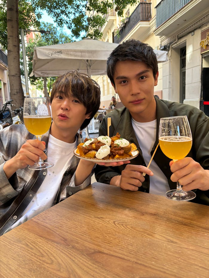 有岡大貴、中川大志(C)日本テレビ