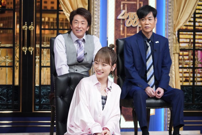 堀内健、川栄李奈、名倉潤(C)日本テレビ