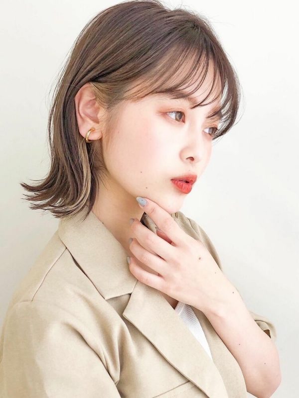 ウルフヘアがより似合うインナーカラー特集。遊び心を加えた大人の人気スタイル15選 - モデルプレス