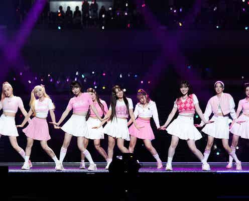 Kep1er、I.O.I「Very Very Very」カバー 投げキス・ウインク…キュートな表情に観客悶絶<KCON 2022 JAPAN>