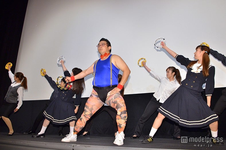 キレキレのド迫力ダンスをサプライズ披露