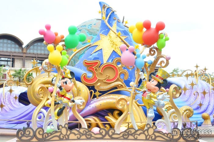 東京ディズニーシー・エントランス/30周年モニュメント