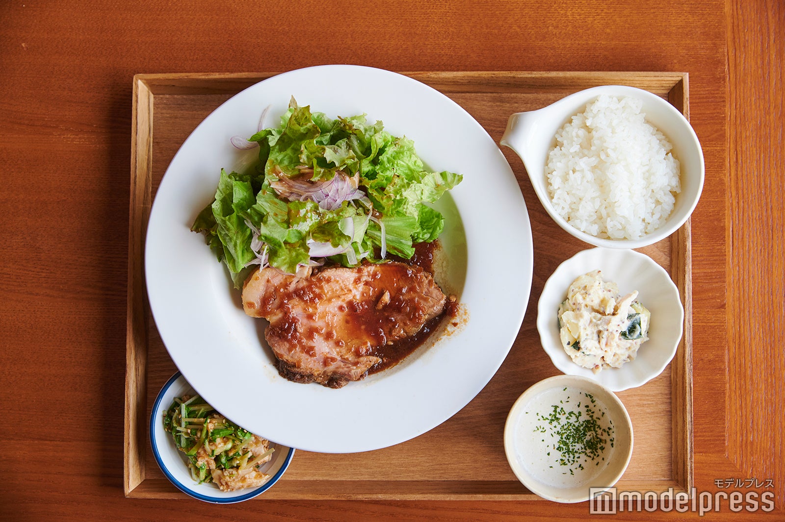 ローストポークステーキ （C）モデルプレス