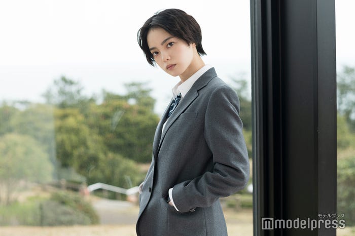 平手友梨奈(C)モデルプレス