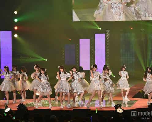 AKB48「GirlsAward」ラストを飾る“恋チュン”ほか人気ナンバーを続々パフォーマンス＜GirlsAward 2015 S／S＞