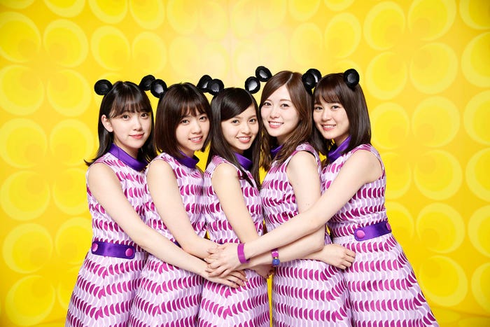 (左から)堀未央奈、西野七瀬、齋藤飛鳥、白石麻衣、生田絵梨花