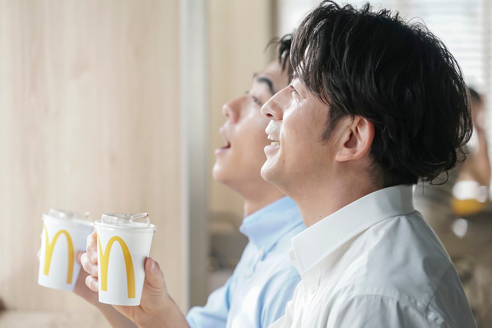 岡田准一／新CM「アイスのコーヒーのみにいこ！」篇メイキングより（提供写真）