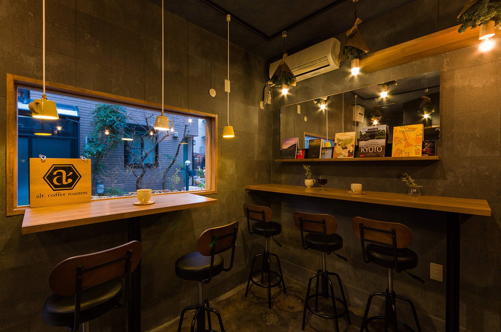 内観／画像提供：alt.coffee roasters