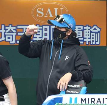 日本ハム 偽装スクイズさく裂！連勝で逆転ファイナルSへ “三度目の正直”下剋上へ新庄監督「パンパーンって勝ちたいね」