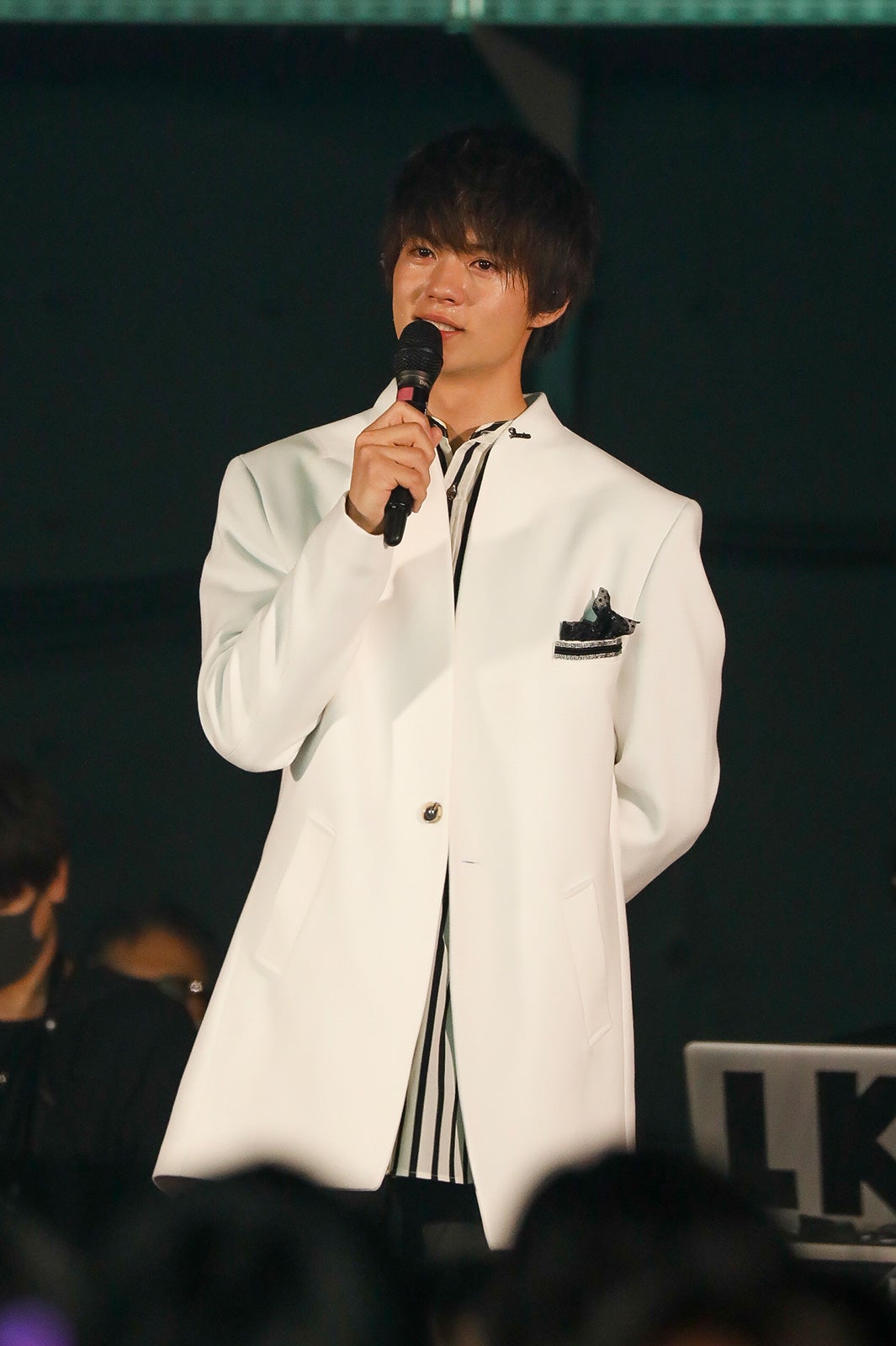 M!LK『7人7色～Winding Road～』（C）笹森健一、小坂茂雄