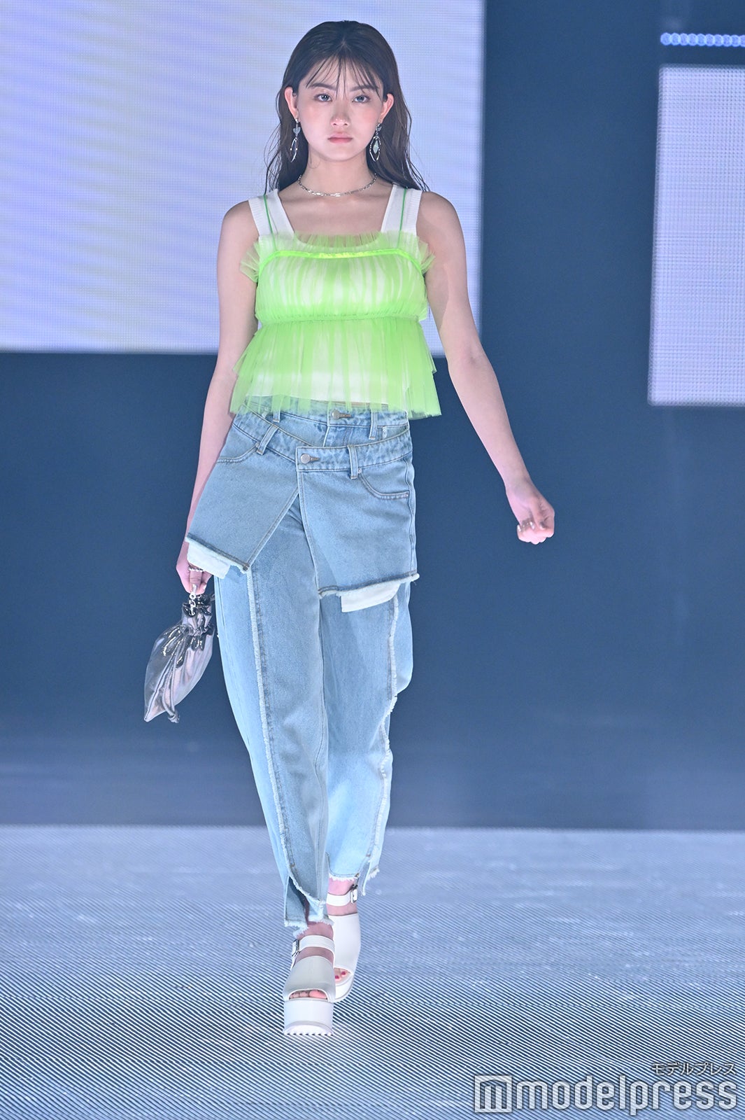 （C）モデルプレス