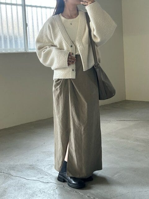 淡色ブークレカーディガンコーデ 淡色ブークレカーディガンコーデ