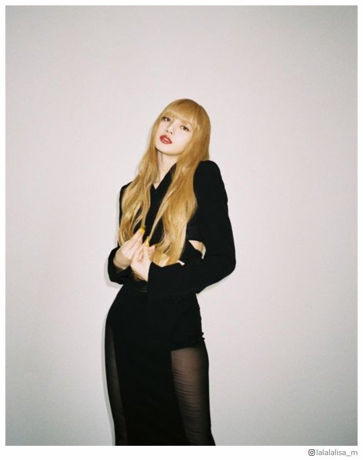 BLACKPINKリサ、金髪ロングヘア披露「やっぱり似合う」「世界一」とファン歓喜