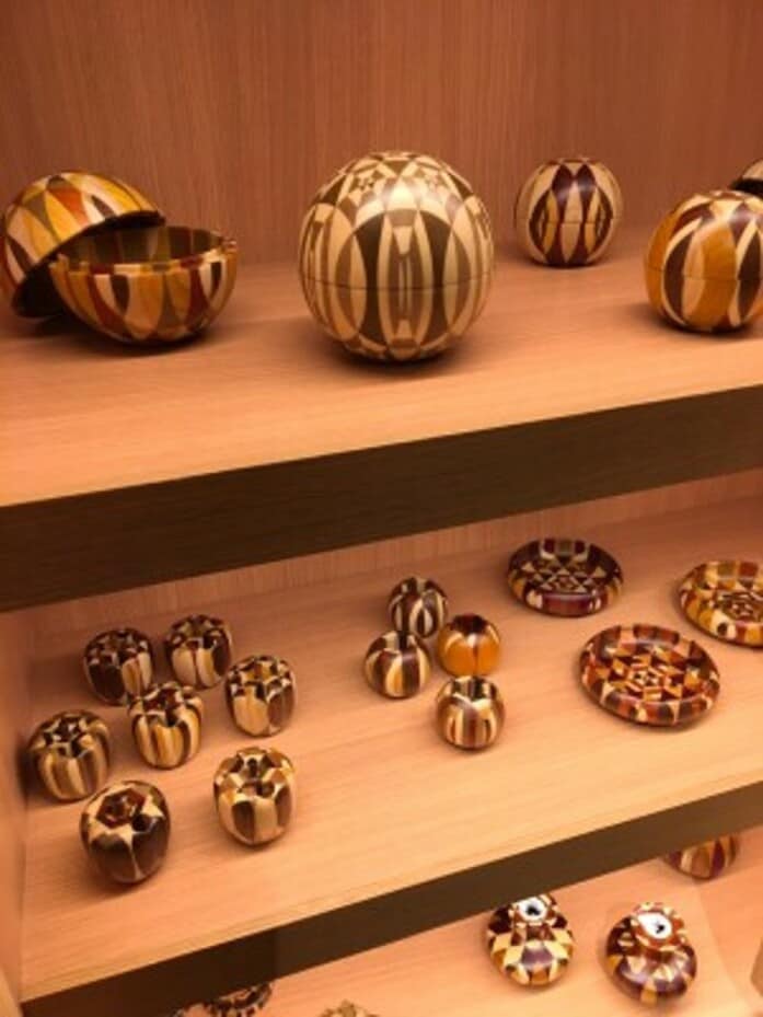 金指ウッドクラフトの寄木細工の小物たち