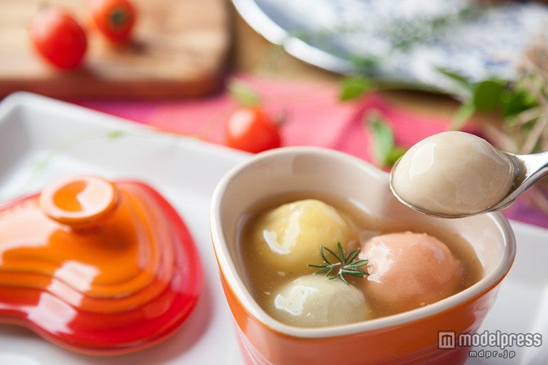 女子のためのカラフル水餃子が「新しい」と反響　「妥協なし」開発の裏側