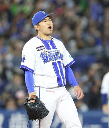 DeNAが競り負け開幕戦黒星 牧が初回先頭打者本塁打 先発・東は6回3失点