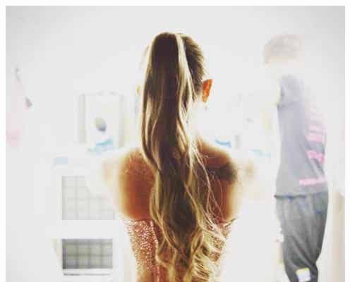 浜崎あゆみの“圧巻美くびれ”に釘付け 意味深コメントにも注目集まる