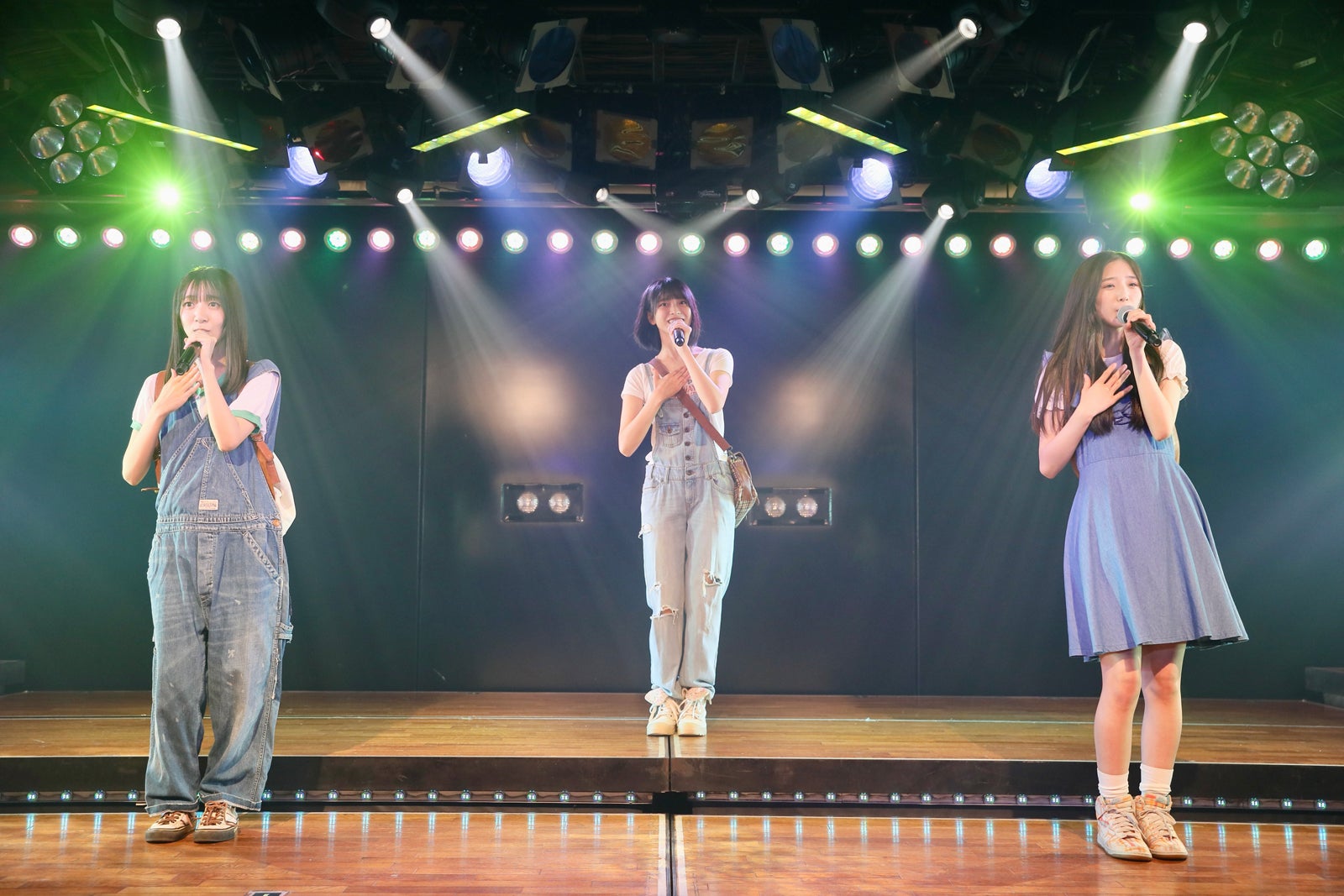 AKB48・18期研究生（C）AKB48