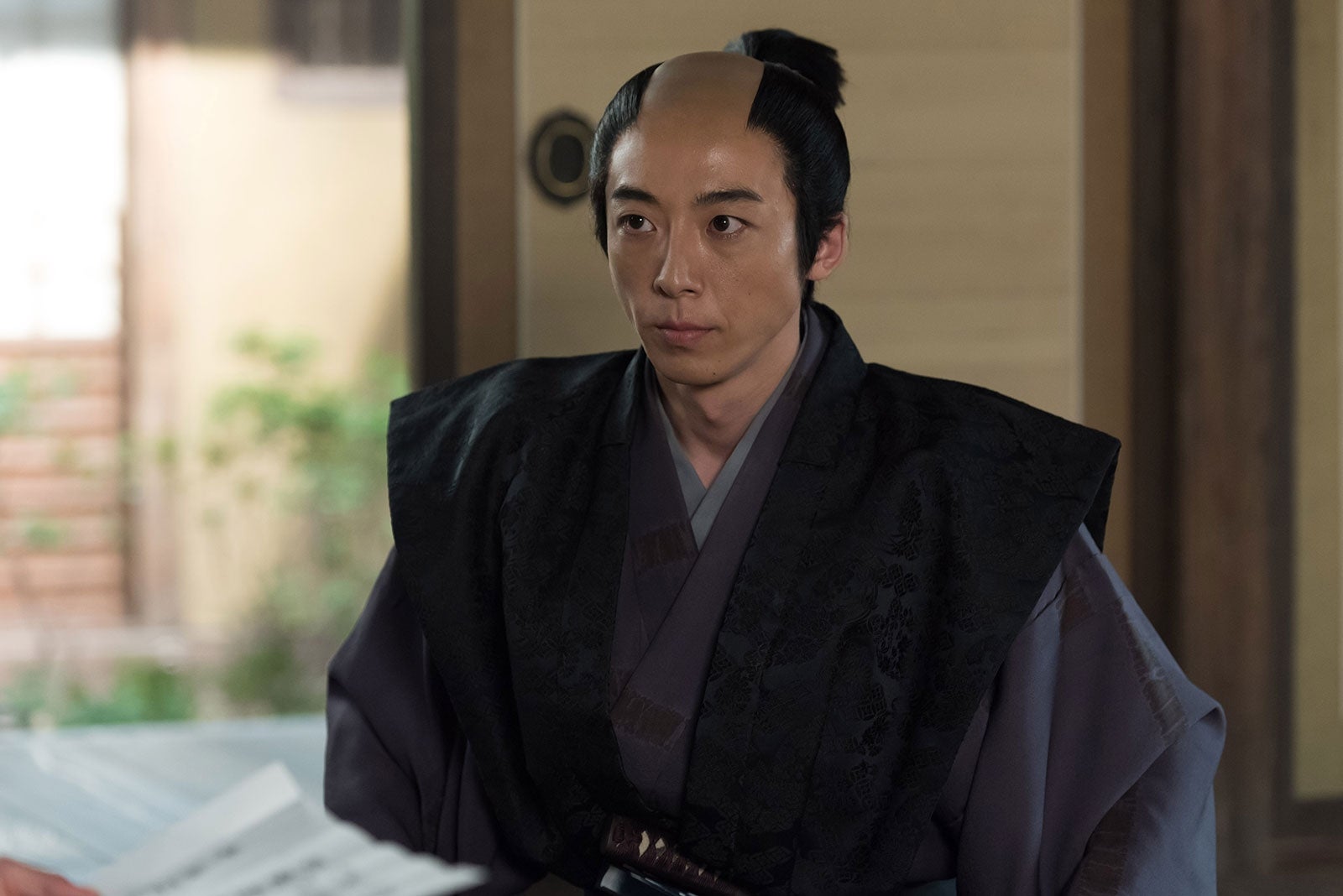 高橋一生、5キロ減量役作りも“語らない”理由「この役で試している」大河にかける思いとは＜インタビュー＞