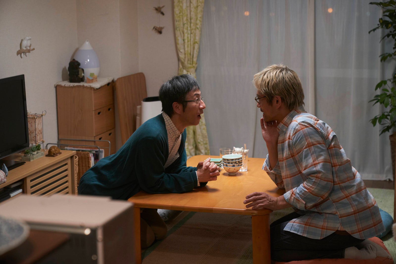 矢柴俊博、内野聖陽「きのう何食べた？ season2」第11話より（C）「きのう何食べた？ season2」製作委員会（C）よしながふみ／講談社