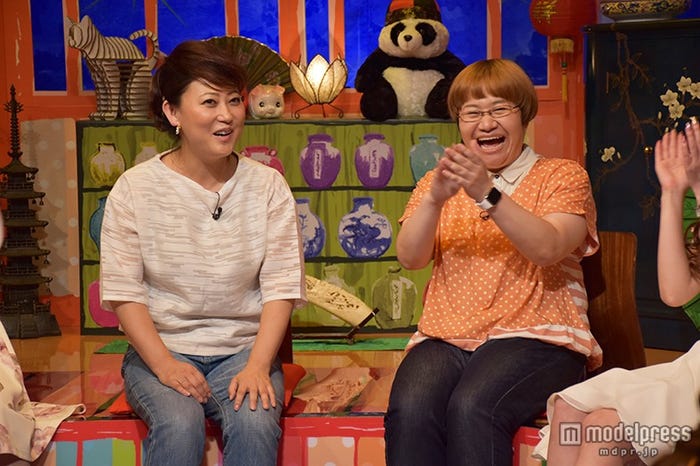 (左から)友近、ハリセンボン・近藤春菜(画像提供:読売テレビ)