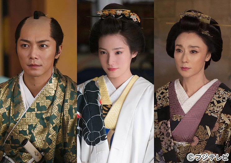 （左から）成宮寛貴、蓮佛美沙子、浅野ゆう子