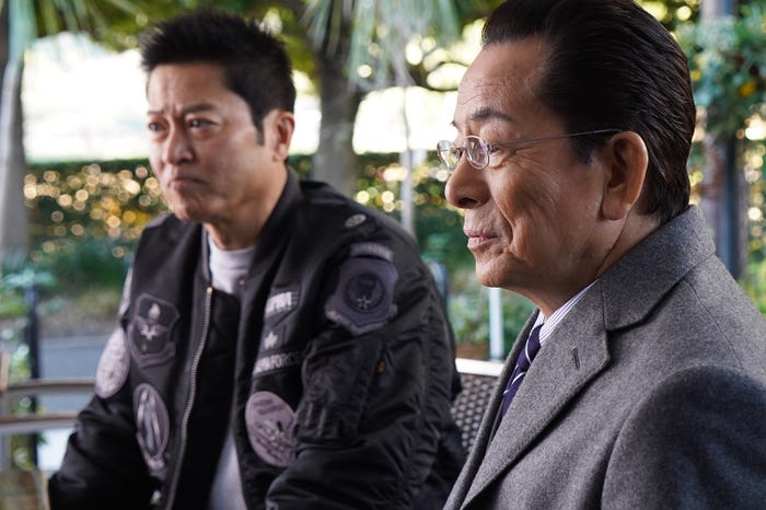 寺脇康文、水谷豊「相棒season22」第19話より(C)テレビ朝日