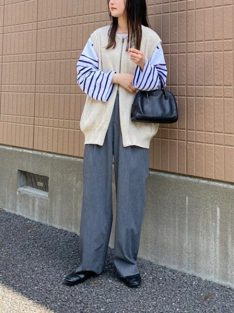 ベスト　コーデ　秋　先取り