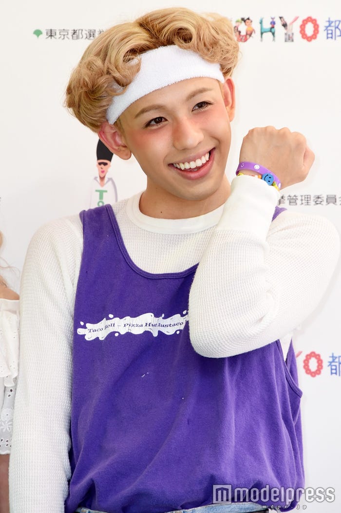 普段のヘアスタイルのりゅうちぇる(C)モデルプレス