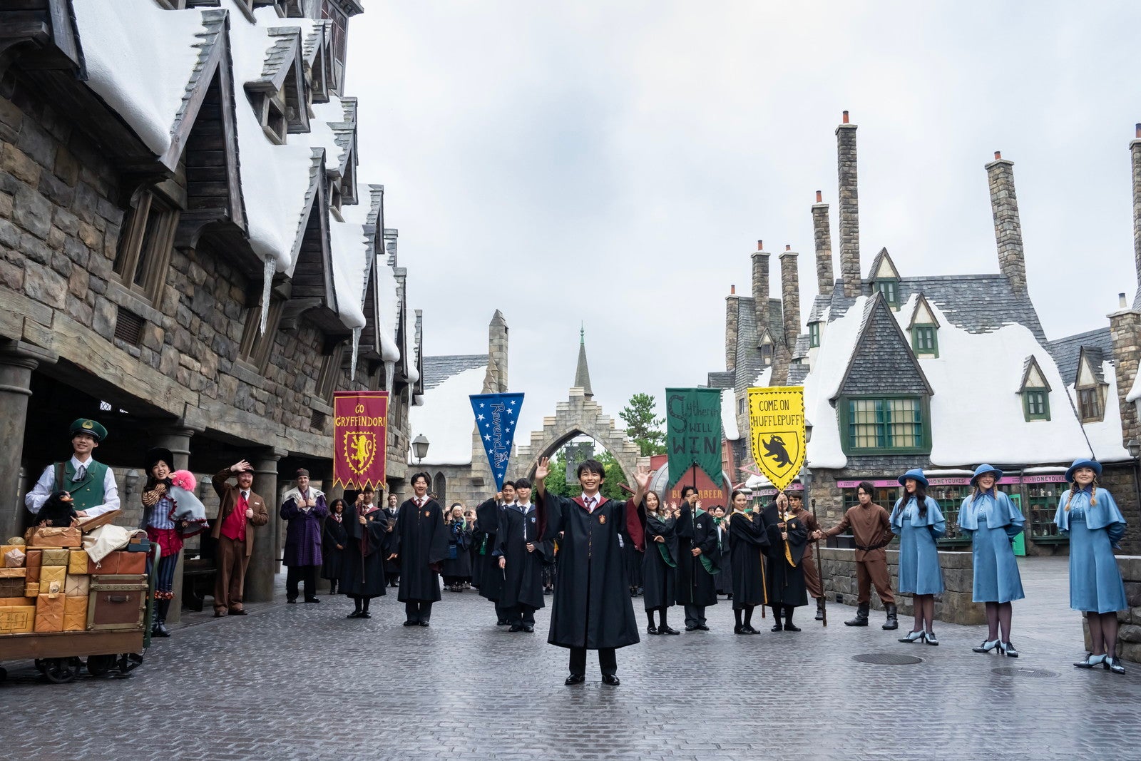 （写真中央）加藤清史郎／画像提供：ユニバーサル・スタジオ・ジャパン