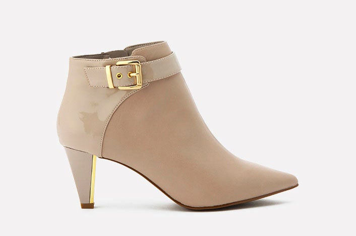 アンクルヒールブーツ「CHARLES & KEITH」6,426円（税込）／画像提供：CHARLES & KEITH