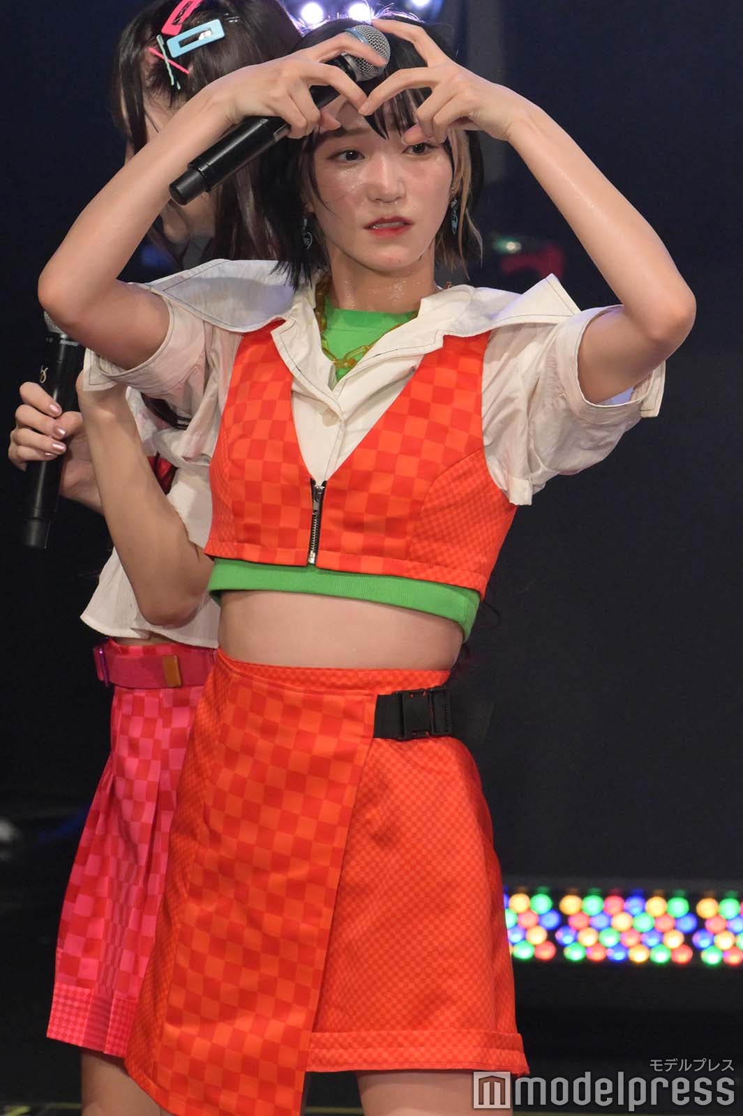 =LOVE （C）モデルプレス