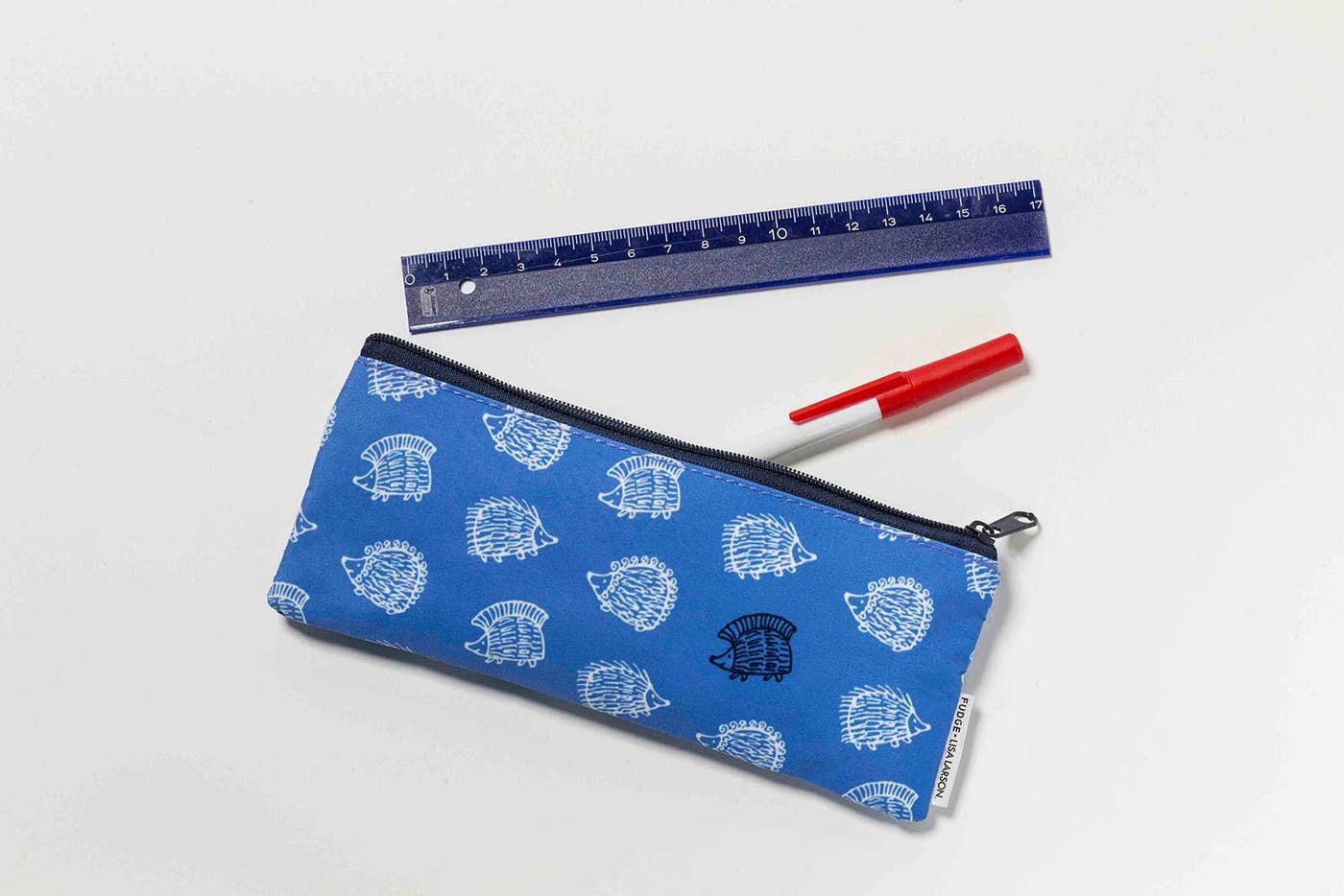 ペンケースにぴったり(C)Lisa & Johanna Larson