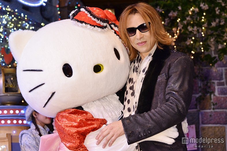 ラスト！霊峰白山キティ2015年　2個セット X JAPAN・YOSHIKI、ハローキティと“Xポーズ”サンリオ