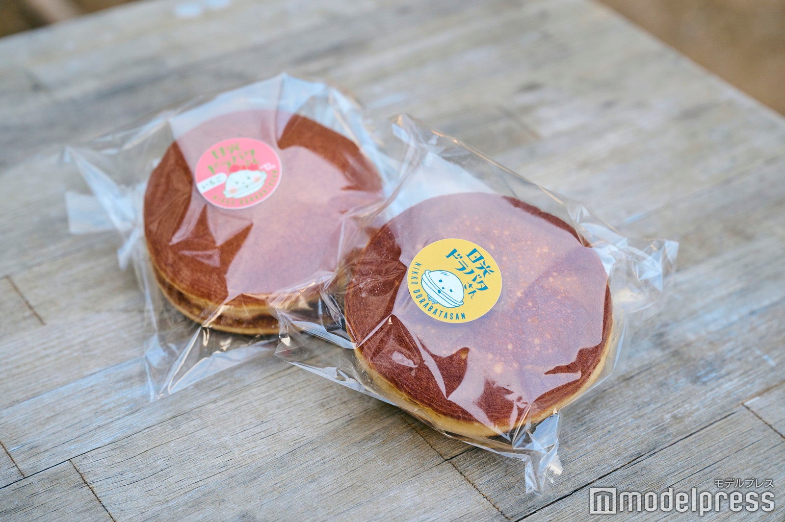 日光ドラバタさん[いちご]¥330（税込） ／日光ドラバタさん[プレーン]¥300（税込） （C）モデルプレス