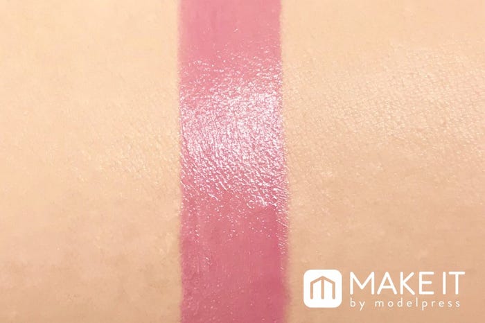 ヴィセ アヴァン/リップスティック/002 KISS AND TELL 使用 (C)メイクイット