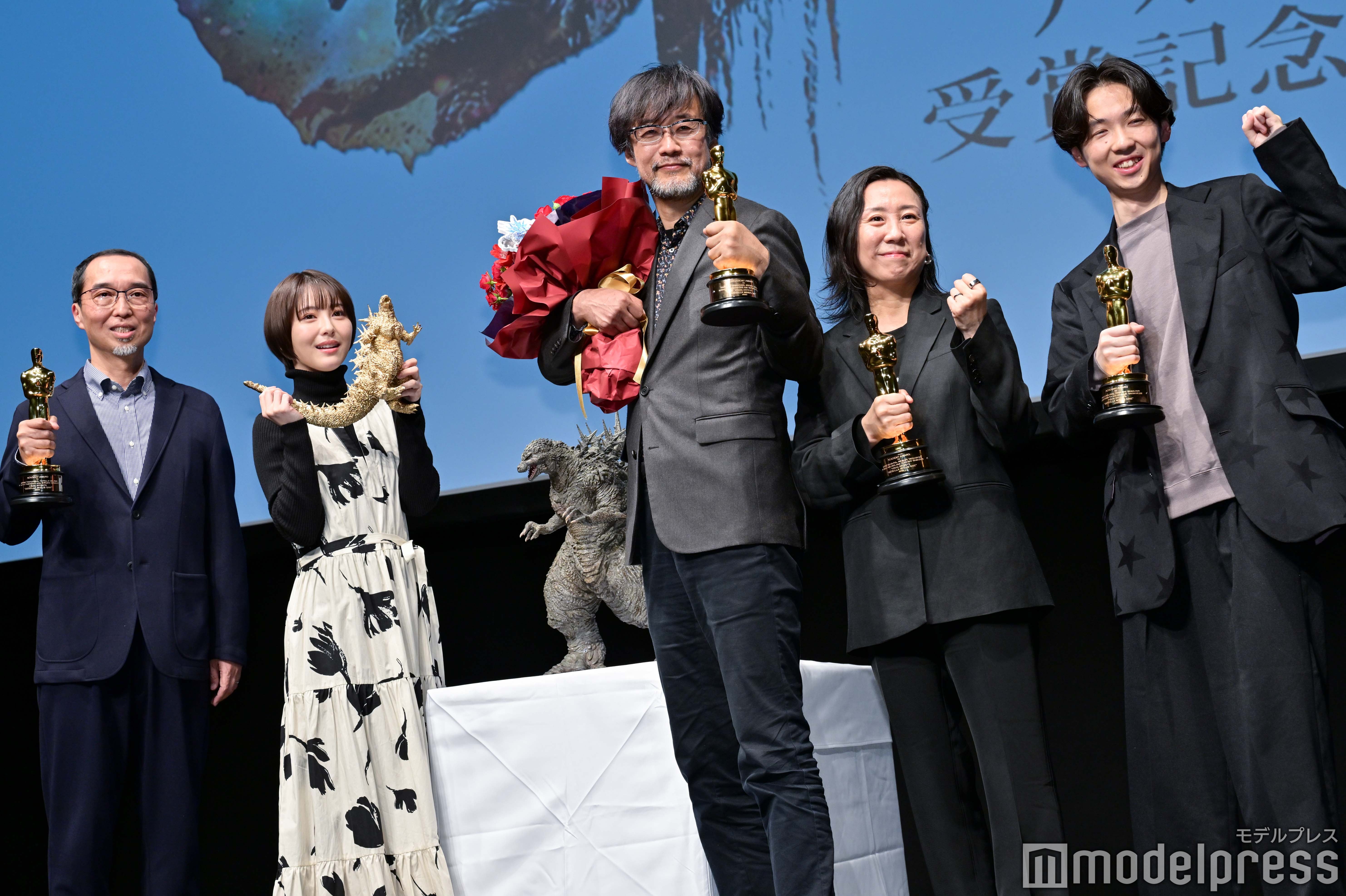 高橋正紀氏、浜辺美波、山崎貴監督、渋谷紀世子氏、野島達司氏（C）モデルプレス